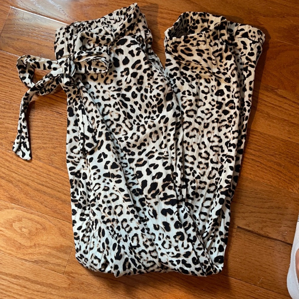 Fashionable leopard jogger pants
